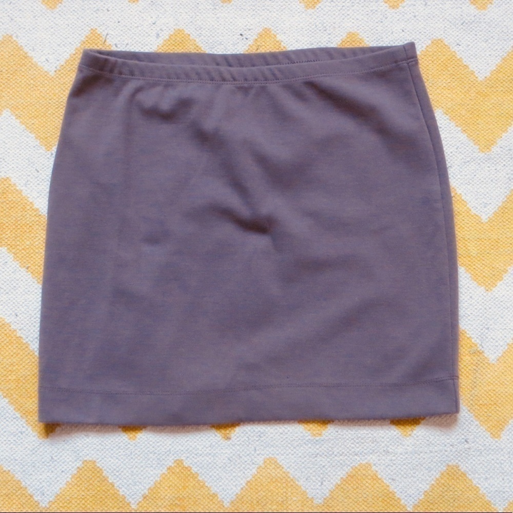 🔴CLEARANCE🔴 Size S H&M Brown Body Con Stretchy Skirt
